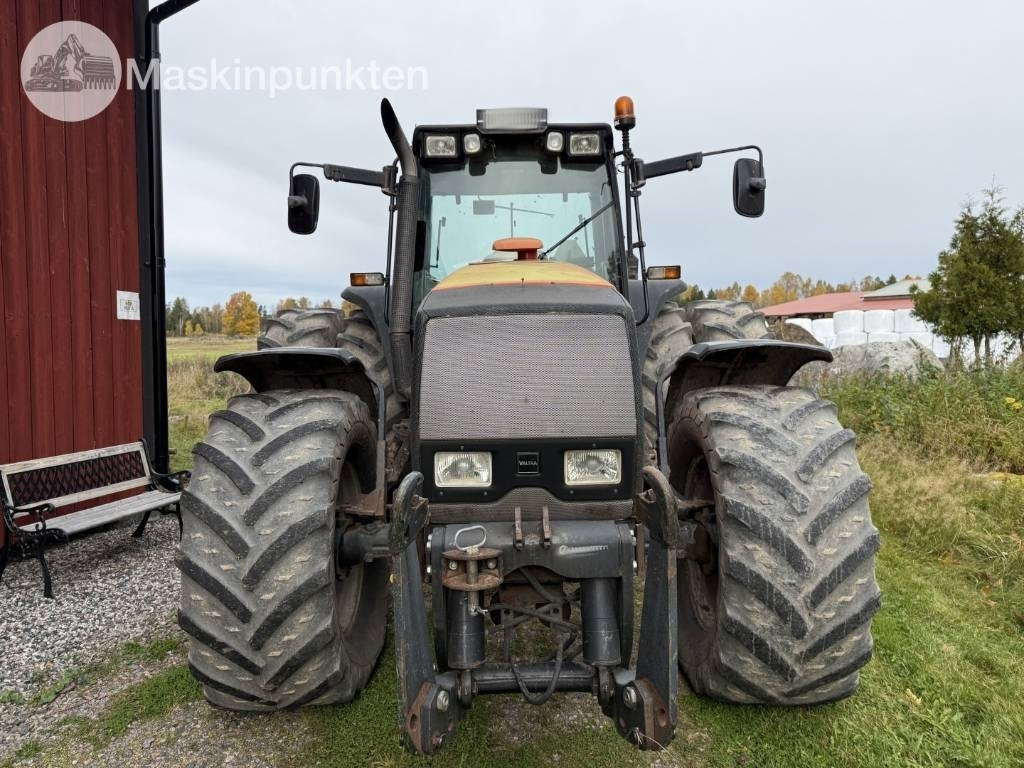 Valtra Valmet 8350-4 - Traktor: obrázek 2 Valtra Valmet 8350-4 - Traktor: obrázek 2