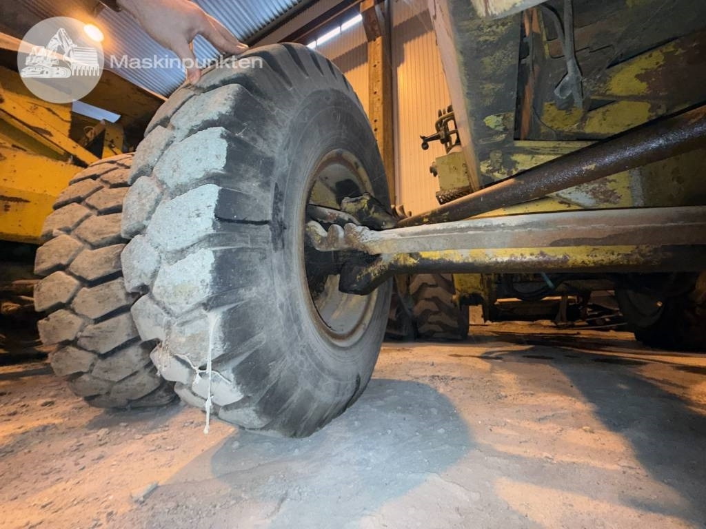 Kolový nakladač Volvo BM 2181 TD: obrázek 13