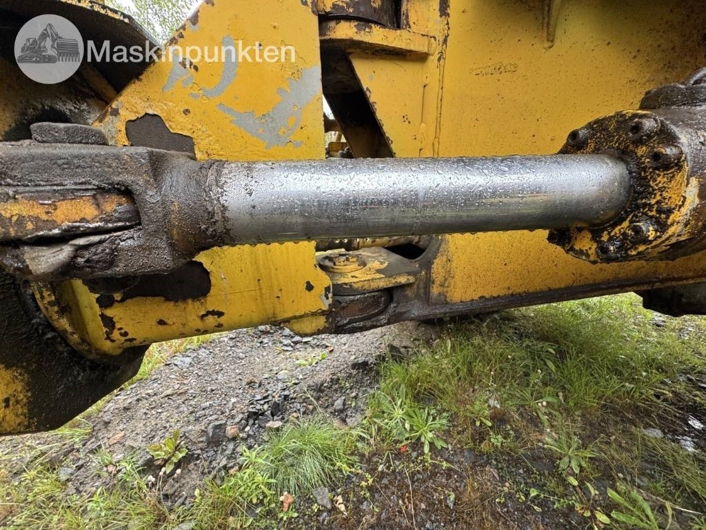 Kloubový sklápěč Volvo BM A 20: obrázek 36