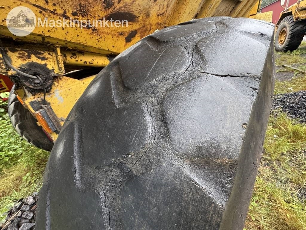 Kloubový sklápěč Volvo BM A 20: obrázek 28