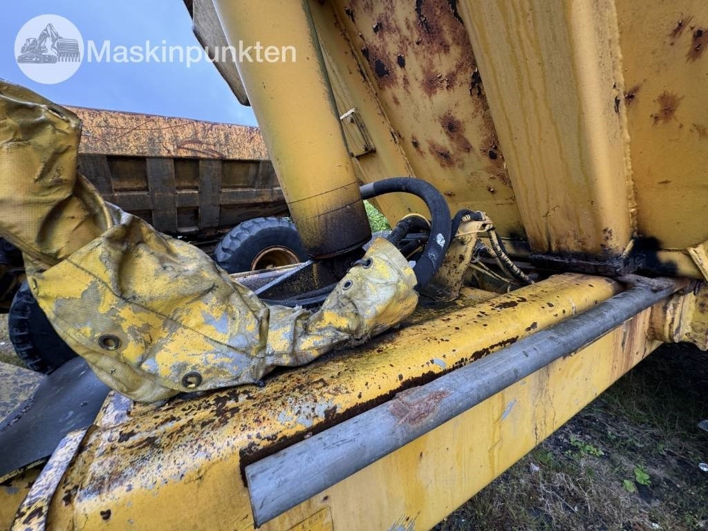 Kloubový sklápěč Volvo BM A 20: obrázek 16