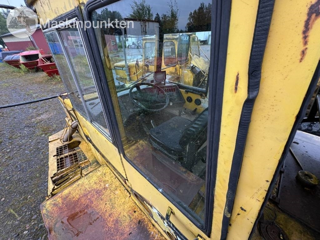 Kloubový sklápěč Volvo BM A 20: obrázek 46