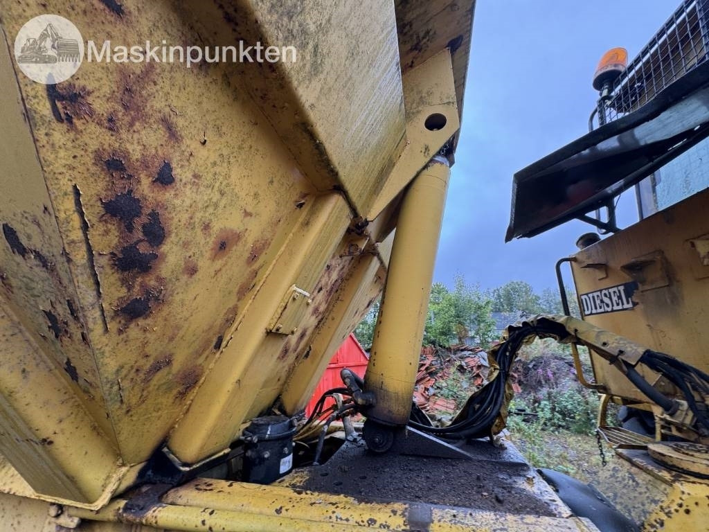 Kloubový sklápěč Volvo BM A 20: obrázek 33