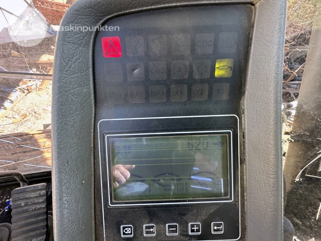 Pásové rýpadlo Volvo EC 280: obrázek 31