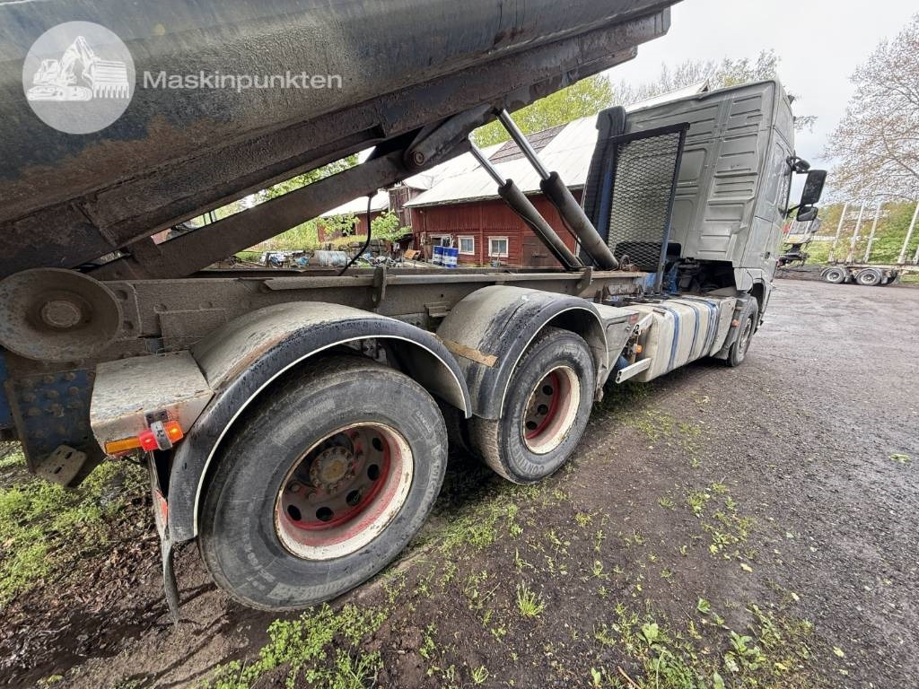 Volvo FH 16 660 - Hákový nosič kontejnerů: obrázek 5 Volvo FH 16 660 - Hákový nosič kontejnerů: obrázek 5