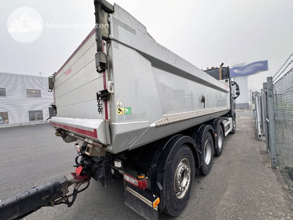 Volvo FH 16 750 - Sklápěč: obrázek 4 Volvo FH 16 750 - Sklápěč: obrázek 4