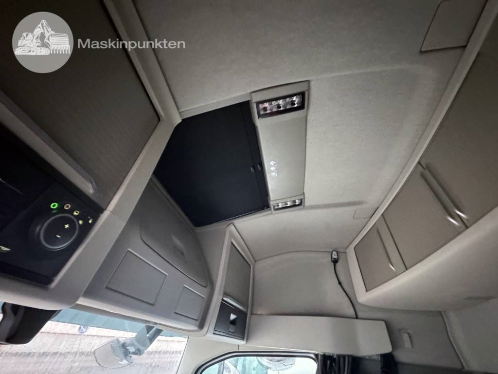 Skříňový nákladní auto Volvo FH 500: obrázek 43
