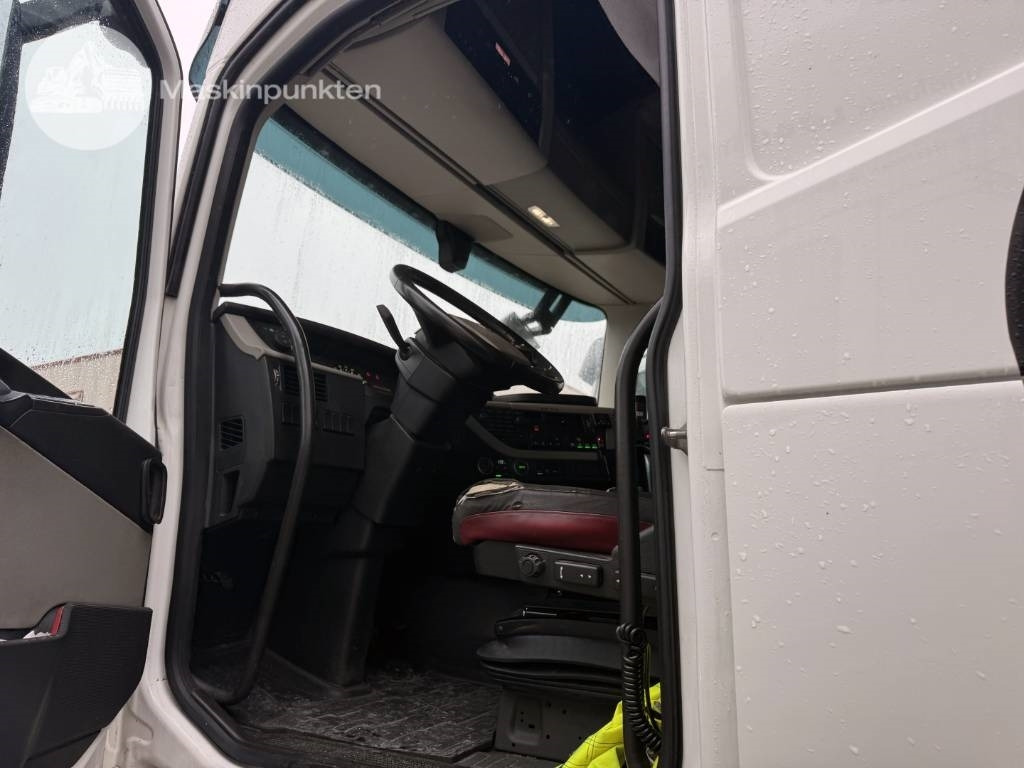Skříňový nákladní auto Volvo FH 500: obrázek 35