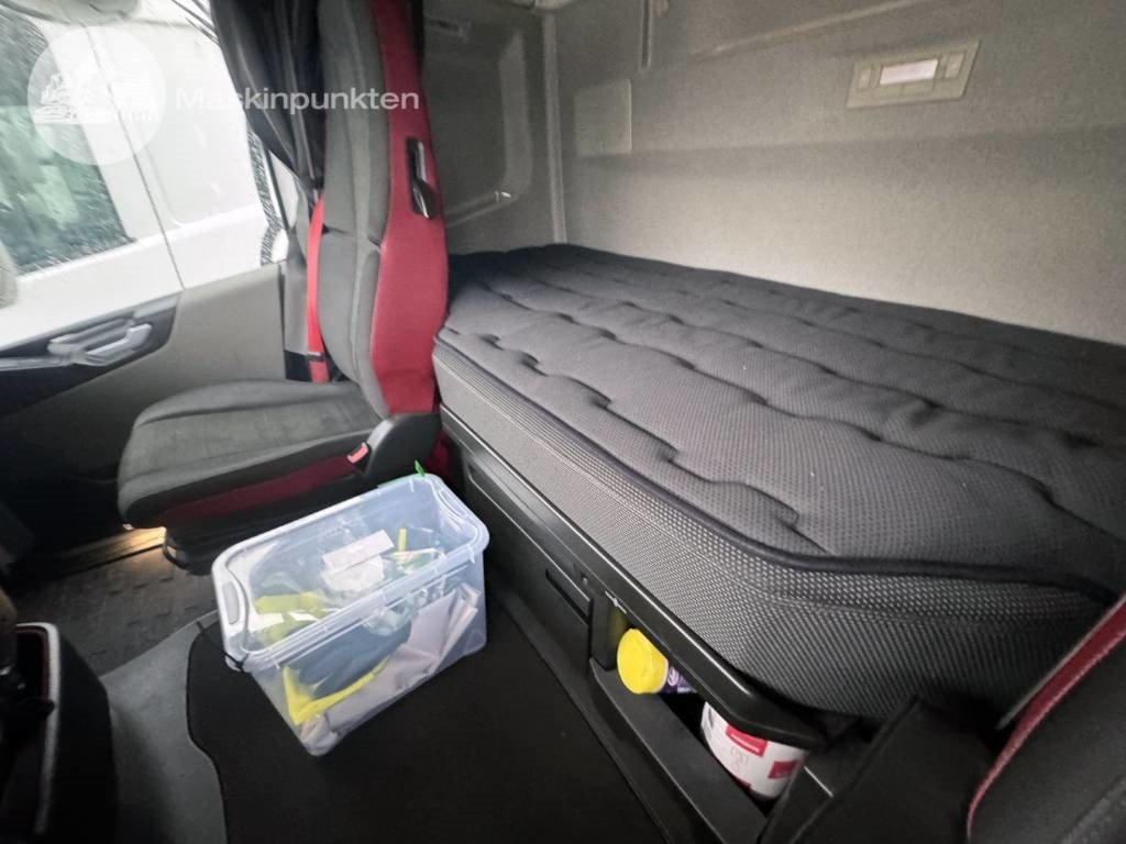 Skříňový nákladní auto Volvo FH 500: obrázek 45