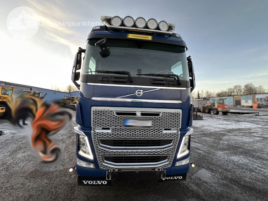 Volvo FH 540 - Auto s hydraulickou rukou: obrázek 4 Volvo FH 540 - Auto s hydraulickou rukou: obrázek 4