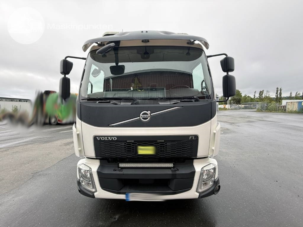Volvo FL 260 - Auto s hydraulickou rukou: obrázek 3 Volvo FL 260 - Auto s hydraulickou rukou: obrázek 3