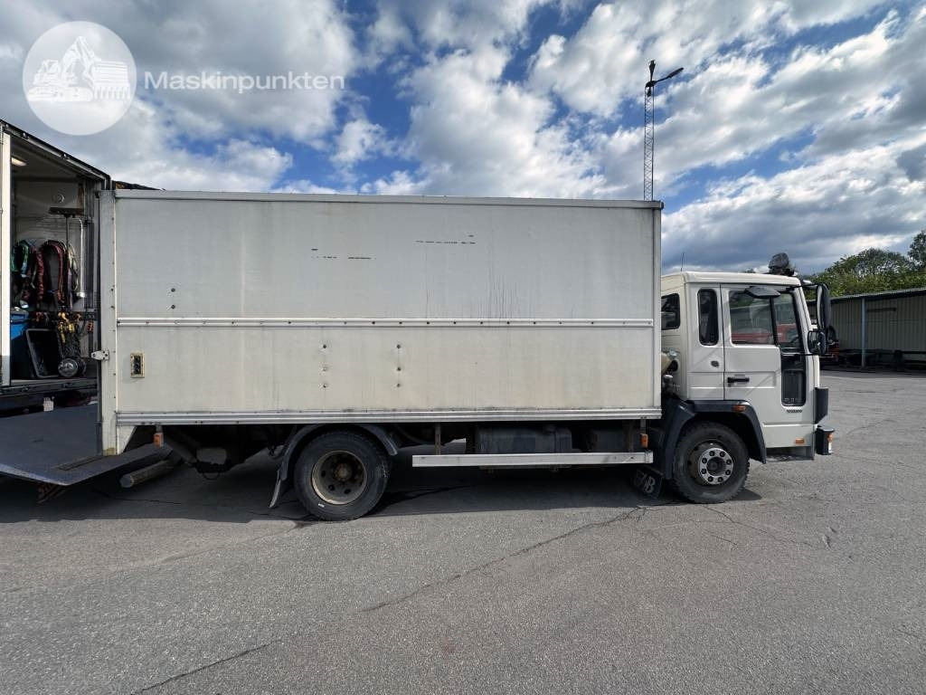 Volvo FL 610 Verkstadsinredd - Skříňový nákladní auto: obrázek 4 Volvo FL 610 Verkstadsinredd - Skříňový nákladní auto: obrázek 4