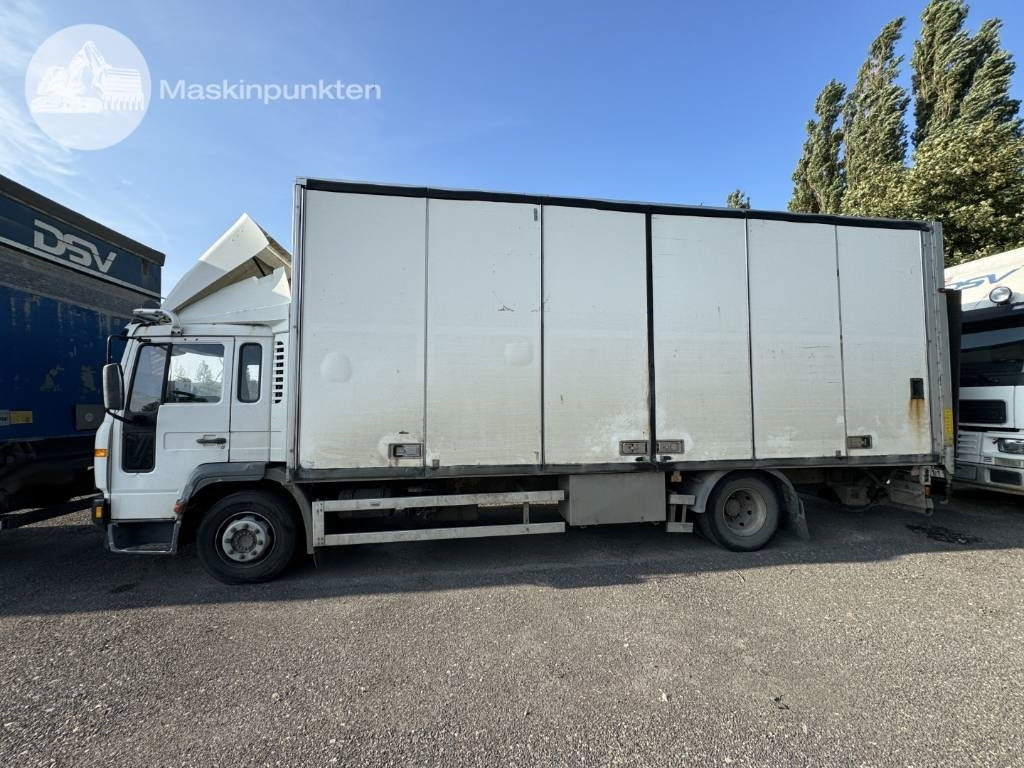 Volvo FL6 220 - Skříňový nákladní auto: obrázek 4 Volvo FL6 220 - Skříňový nákladní auto: obrázek 4