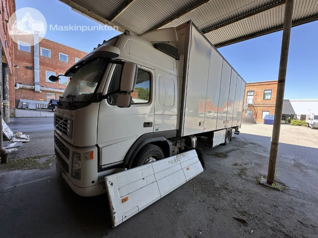 Volvo FM 300 - Skříňový nákladní auto: obrázek 1 Volvo FM 300 - Skříňový nákladní auto: obrázek 1