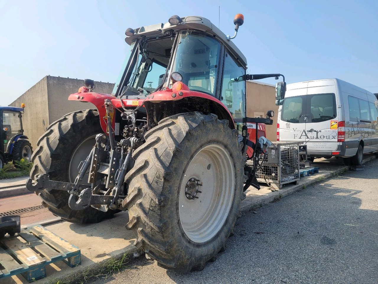 MASSEY FERGUSON 6455 - Traktor: obrázek 4 MASSEY FERGUSON 6455 - Traktor: obrázek 4