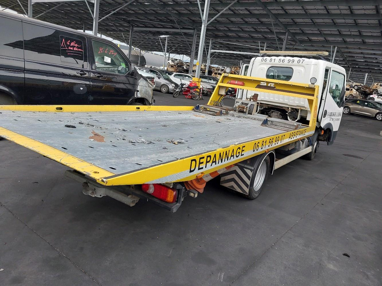 NISSAN CABSTAR II 35 2.5 DCI 136 DEPANNEUSE - Elektrický tahač: obrázek 4 NISSAN CABSTAR II 35 2.5 DCI 136 DEPANNEUSE - Elektrický tahač: obrázek 4
