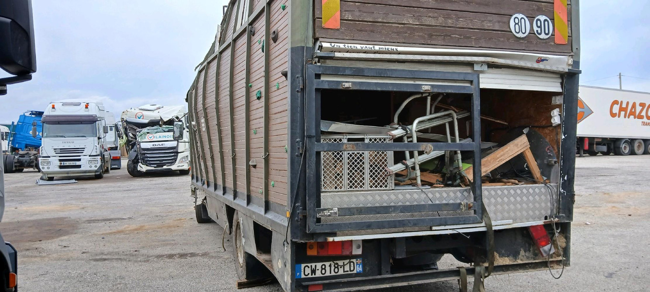 RENAULT M180 PORTEUR BETAILLERE leasing RENAULT M180 PORTEUR BETAILLERE: obrázek 7