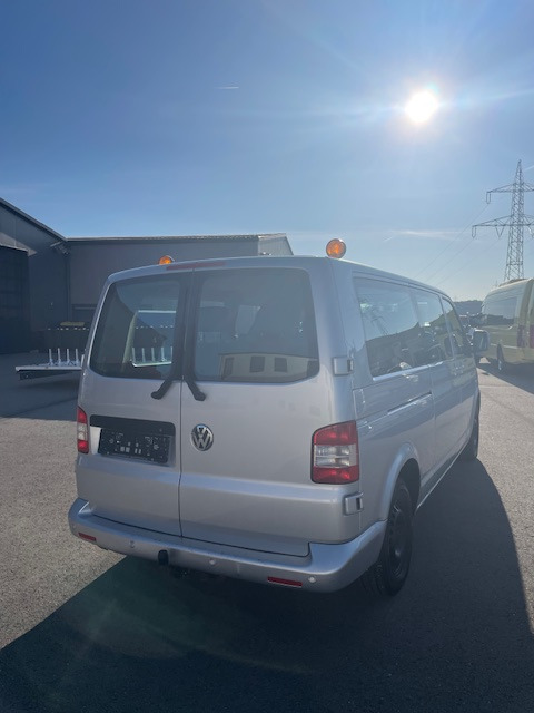 VW Comfort LR TDI D-PF MOTION - Minibus, Mikrobus: obrázek 4 VW Comfort LR TDI D-PF MOTION - Minibus, Mikrobus: obrázek 4