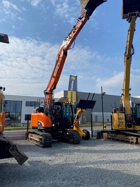 Pásové rýpadlo Doosan DX140 LCR-5: obrázek 7