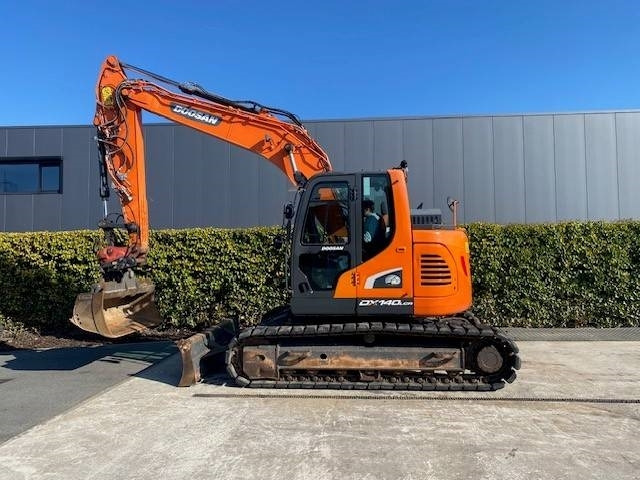 Doosan DX140 LCR-5 - Pásové rýpadlo: obrázek 4 Doosan DX140 LCR-5 - Pásové rýpadlo: obrázek 4