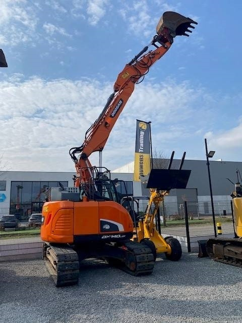 Pásové rýpadlo Doosan DX140 LCR-5: obrázek 9