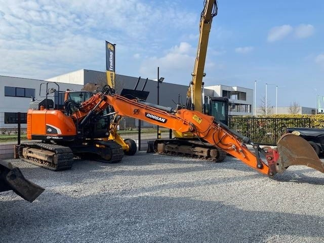 Doosan DX140LCR-5 - Pásové rýpadlo: obrázek 4 Doosan DX140LCR-5 - Pásové rýpadlo: obrázek 4