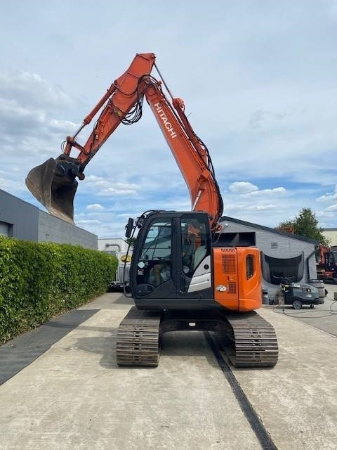 Hitachi ZX 135 US 5-B - Pásové rýpadlo: obrázek 1 Hitachi ZX 135 US 5-B - Pásové rýpadlo: obrázek 1