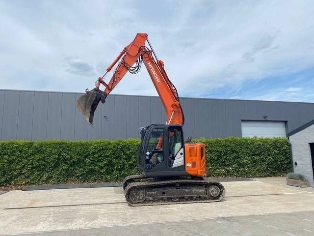 Hitachi ZX 135 US 5-B - Pásové rýpadlo: obrázek 4 Hitachi ZX 135 US 5-B - Pásové rýpadlo: obrázek 4