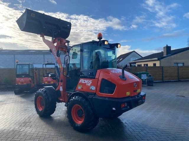 Kubota R 065 - Kolový nakladač: obrázek 3 Kubota R 065 - Kolový nakladač: obrázek 3