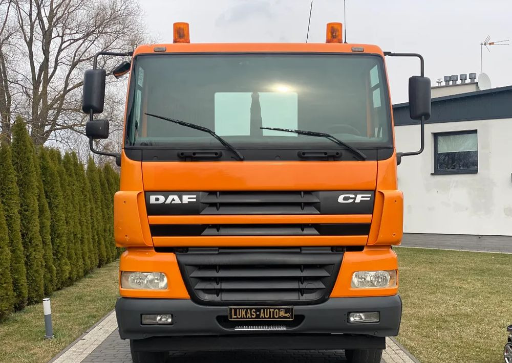 DAF CF 85.340 6X4 MANUAL - Hákový nosič kontejnerů: obrázek 2 DAF CF 85.340 6X4 MANUAL - Hákový nosič kontejnerů: obrázek 2