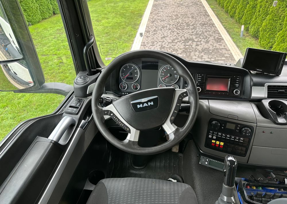 Sklápěč MAN TGS 440 / 8x4 / HMF 1530 / HYDROBURTA: obrázek 9