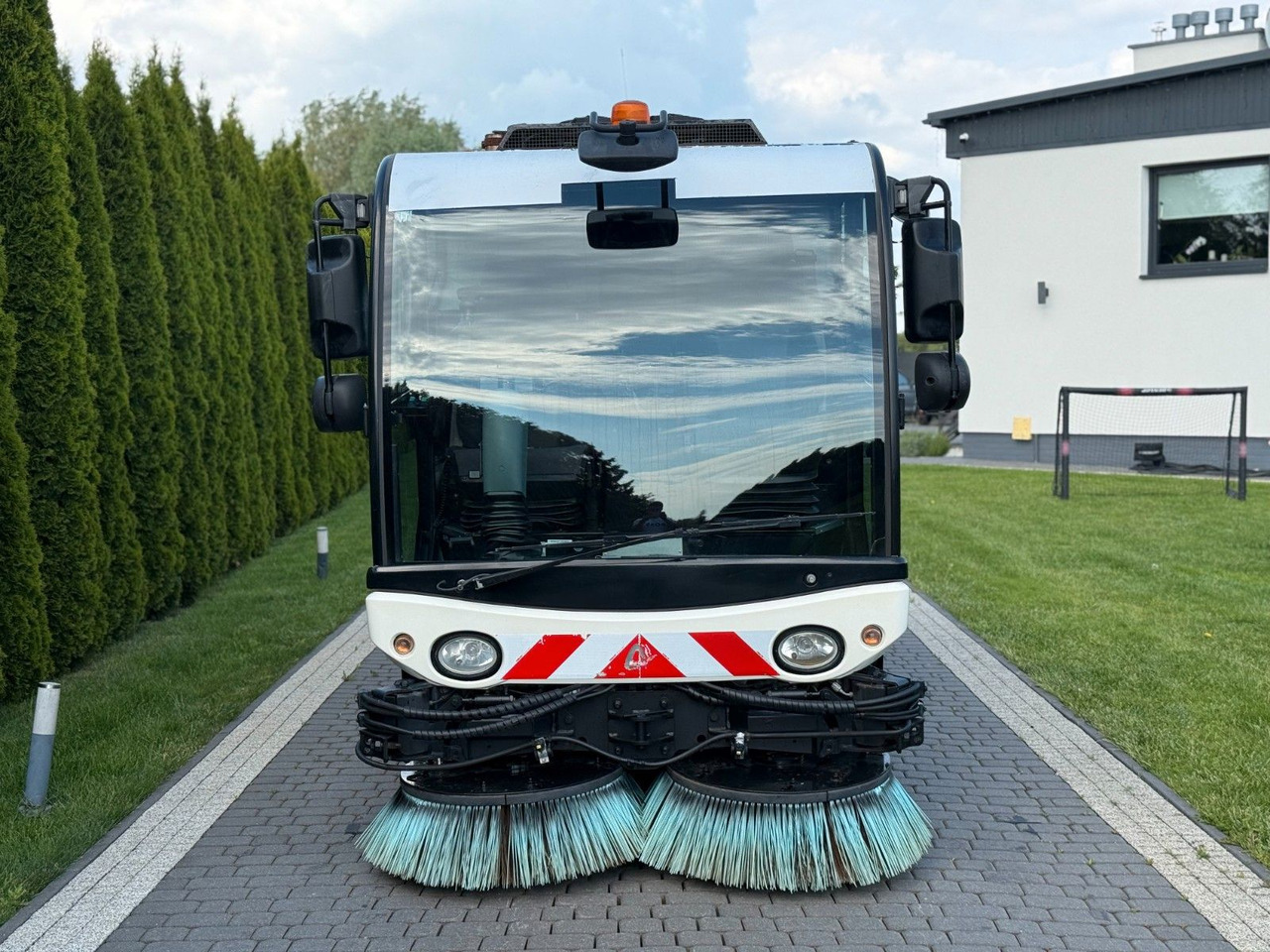 MATHIEU GRAND AZURA MC420 SWEEPER - Zametací vůz: obrázek 2 MATHIEU GRAND AZURA MC420 SWEEPER - Zametací vůz: obrázek 2