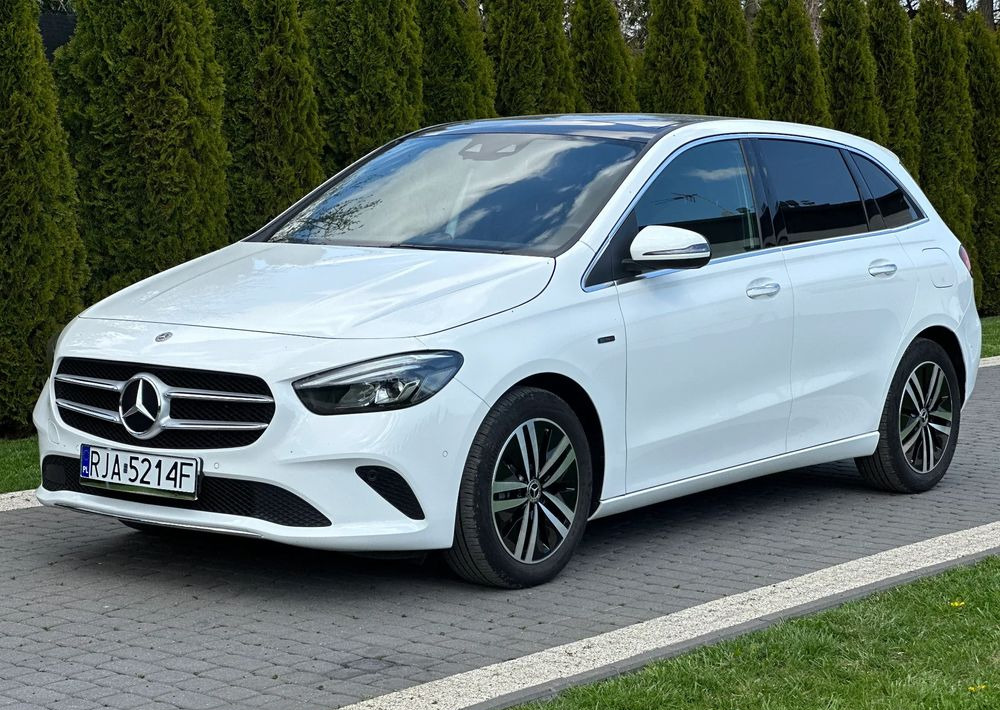 Mercedes-Benz Klasa B - Sedan: obrázek 1 Mercedes-Benz Klasa B - Sedan: obrázek 1