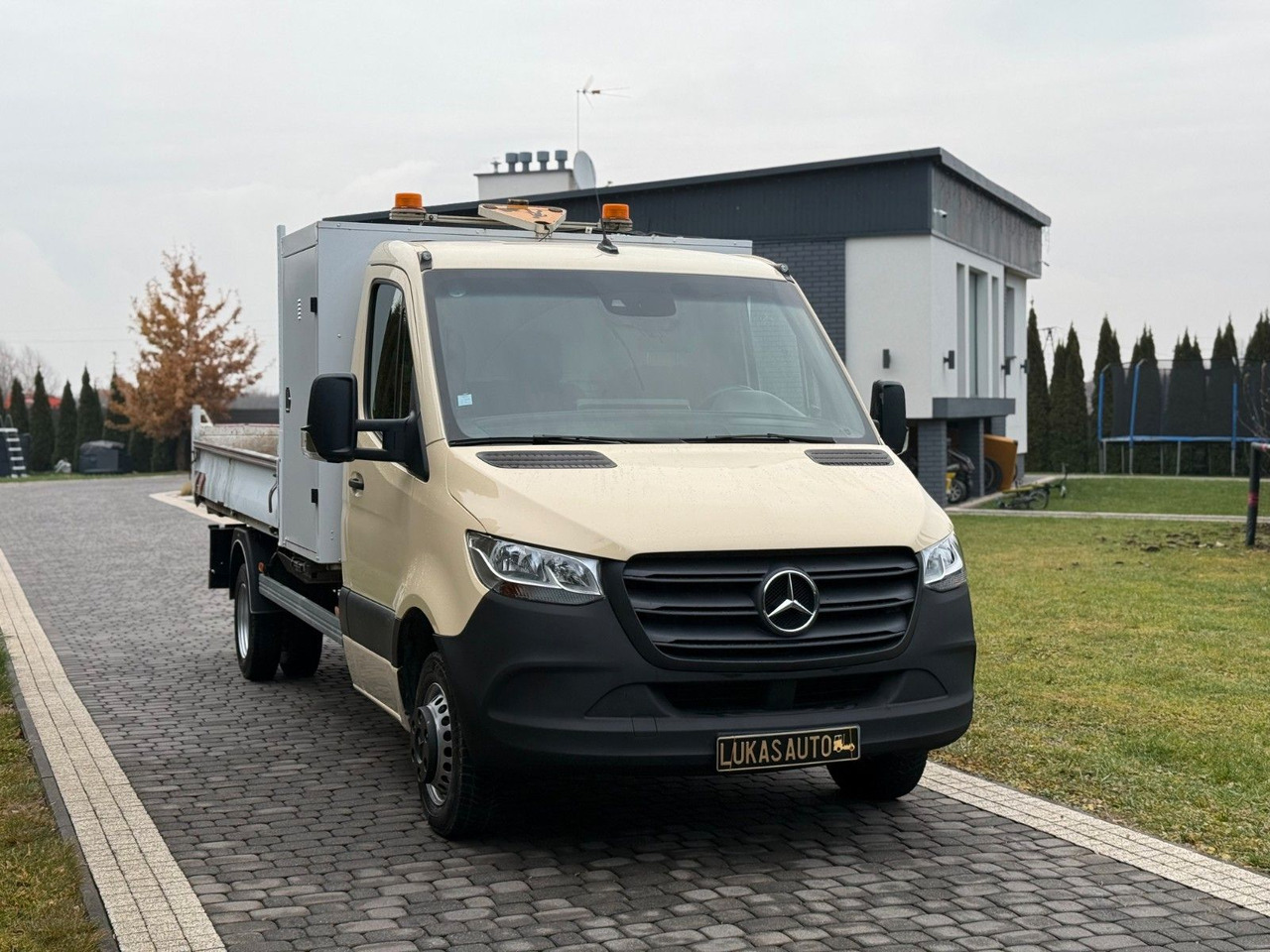 Mercedes-Benz SPRINTER TIPPER - Dodávka sklápěč: obrázek 3 Mercedes-Benz SPRINTER TIPPER - Dodávka sklápěč: obrázek 3