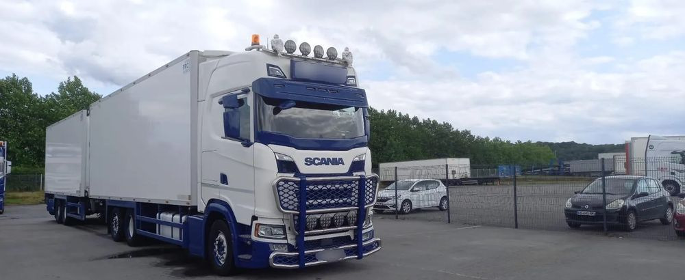 Scania S 500 CARIER FRIGO 6X2 RETARDER - Chladírenský nákladní automobil: obrázek 1 Scania S 500 CARIER FRIGO 6X2 RETARDER - Chladírenský nákladní automobil: obrázek 1