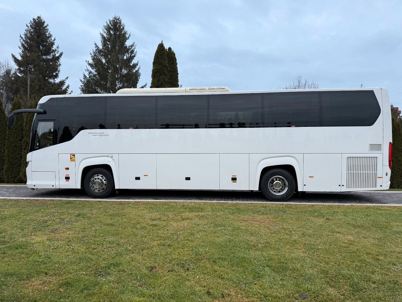 Scania TOURING HD - Turistický autobus: obrázek 4 Scania TOURING HD - Turistický autobus: obrázek 4
