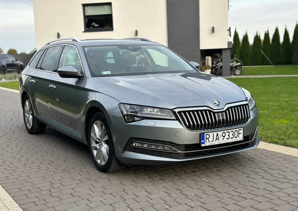 Skoda Superb 2.0 TDI SCR Style DSG - Osobní auto: obrázek 3 Skoda Superb 2.0 TDI SCR Style DSG - Osobní auto: obrázek 3