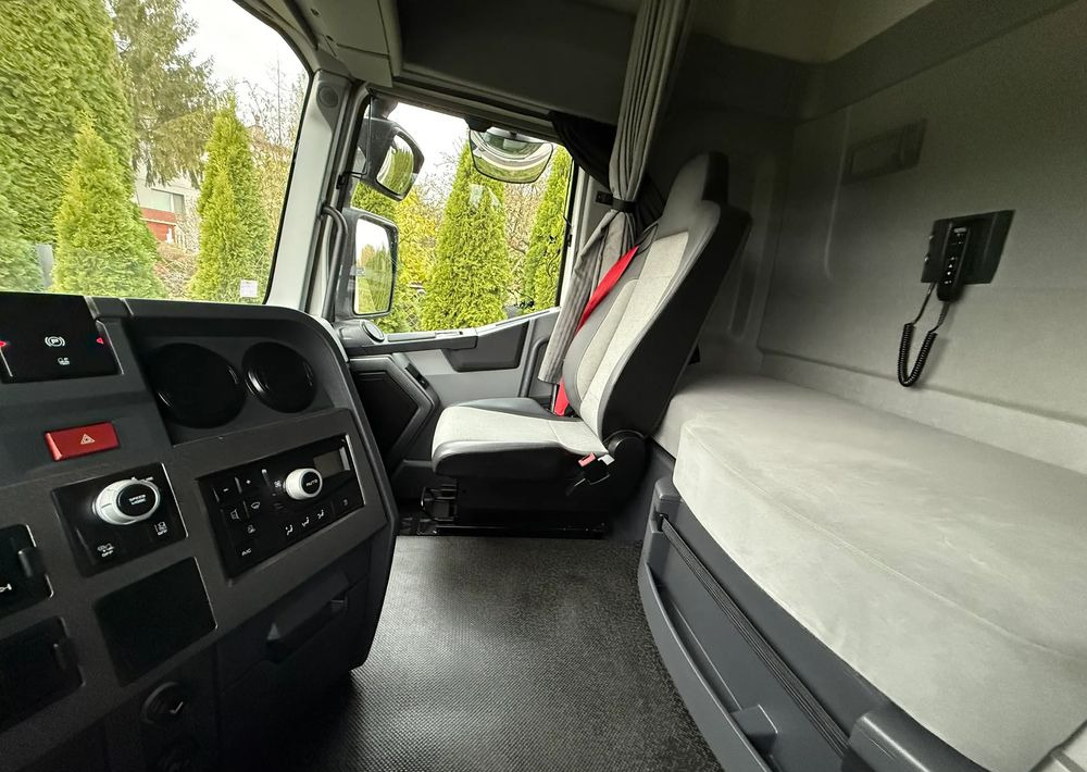 Tahač Renault T 460 VIN KD: obrázek 10