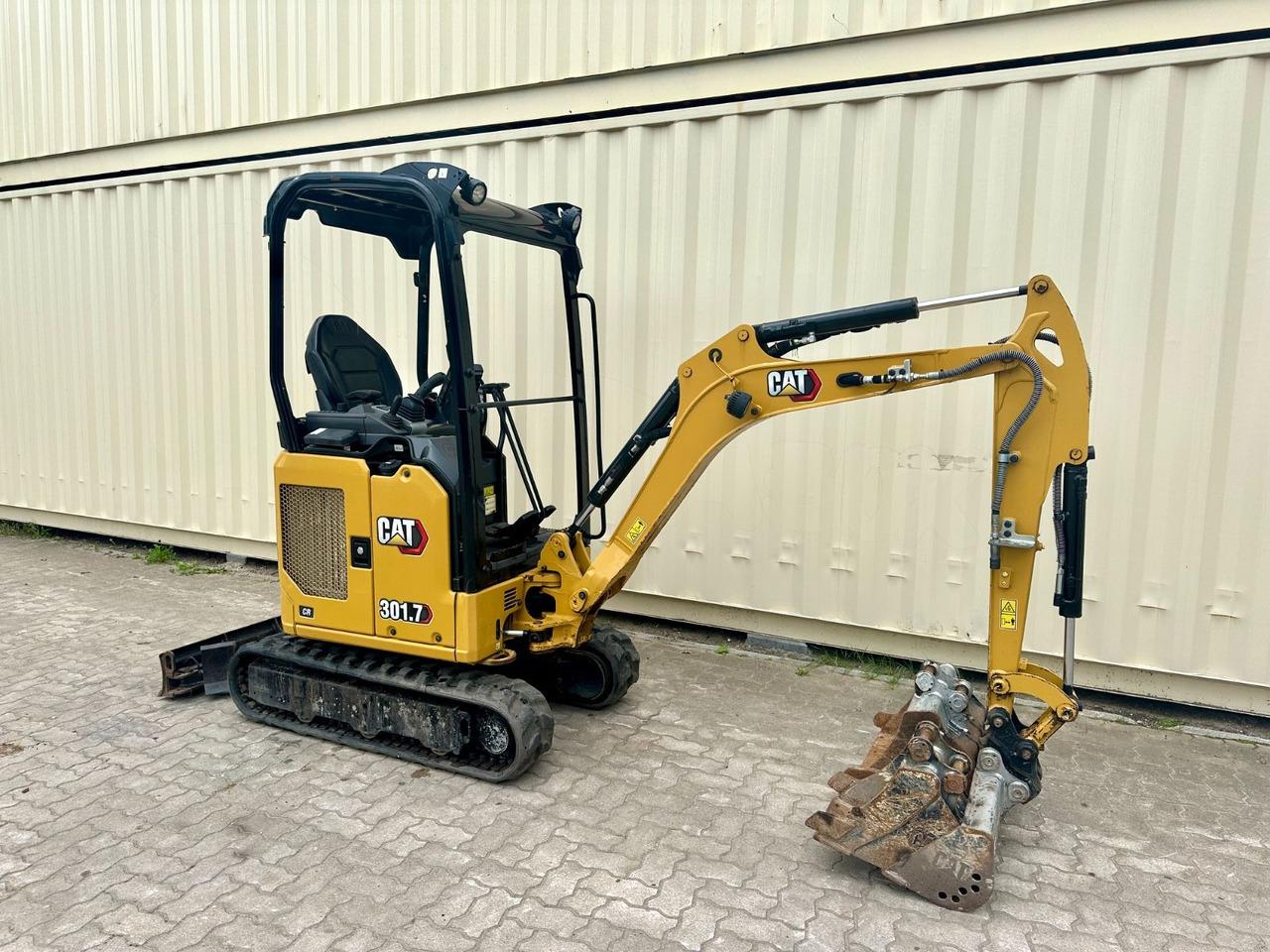 CAT 301.7 CR / 2022 BJ / 656 H / 3 x Löffel - Mini rýpadlo: obrázek 2 CAT 301.7 CR / 2022 BJ / 656 H / 3 x Löffel - Mini rýpadlo: obrázek 2