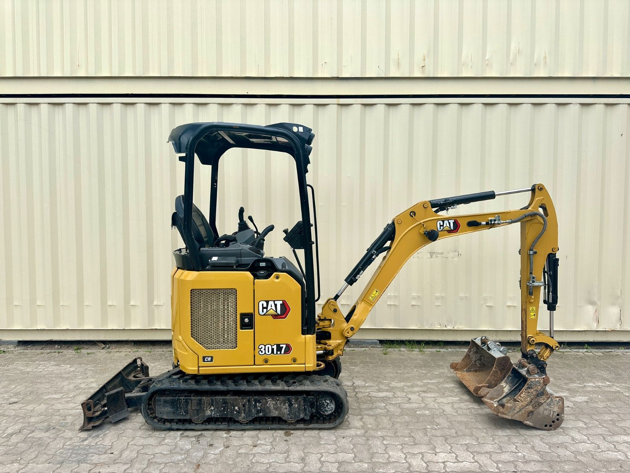 CAT 301.7 CR / 2022 BJ / 656 H / 3 x Löffel - Mini rýpadlo: obrázek 1 CAT 301.7 CR / 2022 BJ / 656 H / 3 x Löffel - Mini rýpadlo: obrázek 1