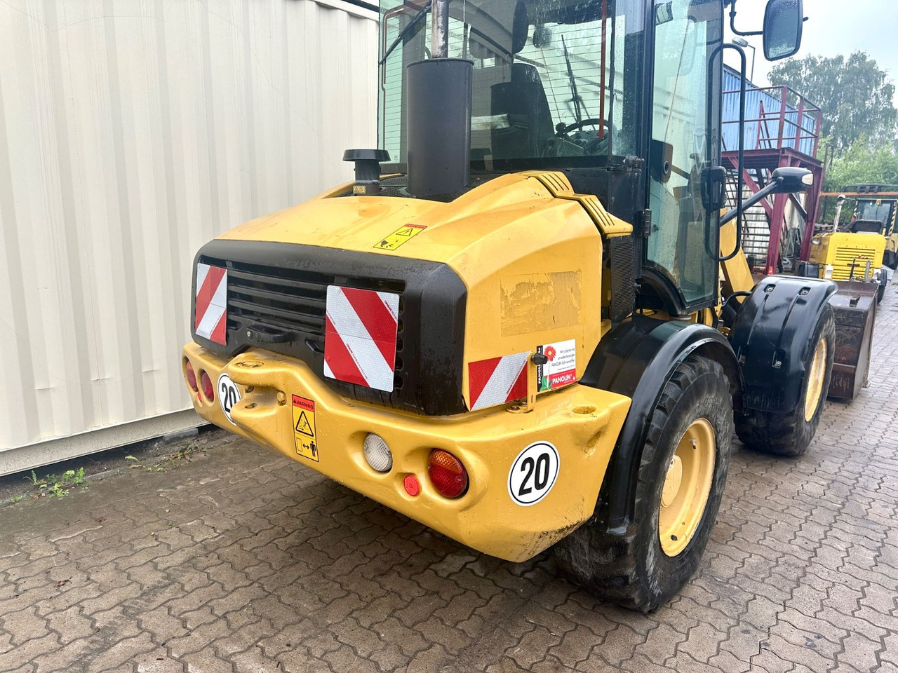 CAT 908H2 / Deutsche Maschine / Schaufel + Gabel - Kolový nakladač: obrázek 4 CAT 908H2 / Deutsche Maschine / Schaufel + Gabel - Kolový nakladač: obrázek 4
