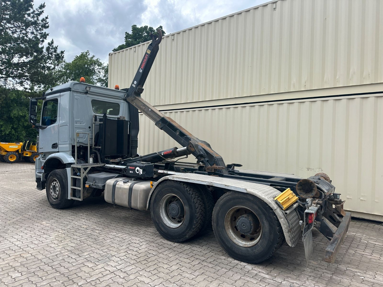 Mercedes-Benz Arocs 2643/Hiab M. /1. Hd /R.St. 3.90m/265.773KM - Hákový nosič kontejnerů: obrázek 3 Mercedes-Benz Arocs 2643/Hiab M. /1. Hd /R.St. 3.90m/265.773KM - Hákový nosič kontejnerů: obrázek 3