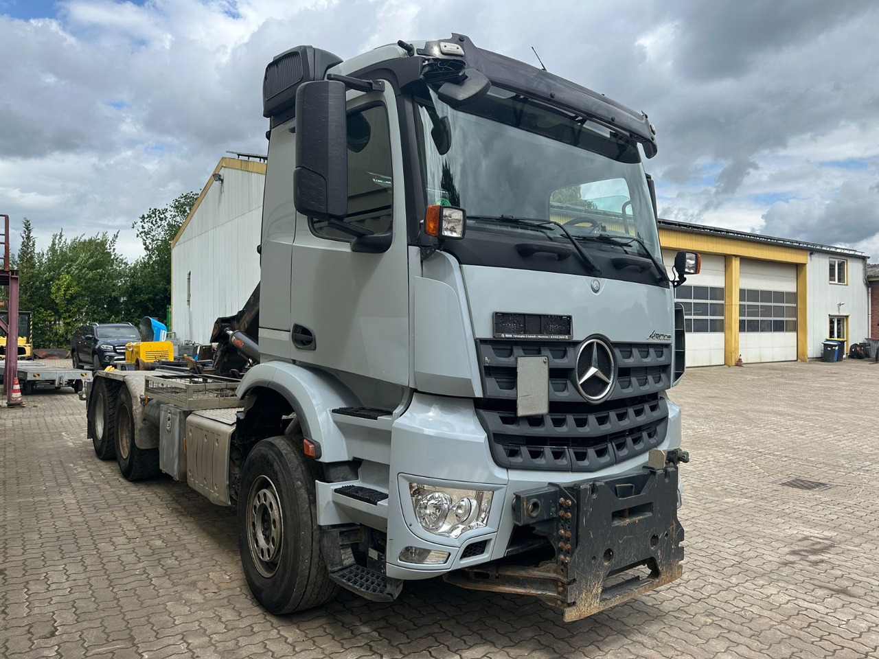 Mercedes-Benz Arocs 2643/Hiab M. /1. Hd /R.St. 3.90m/265.773KM - Hákový nosič kontejnerů: obrázek 4 Mercedes-Benz Arocs 2643/Hiab M. /1. Hd /R.St. 3.90m/265.773KM - Hákový nosič kontejnerů: obrázek 4