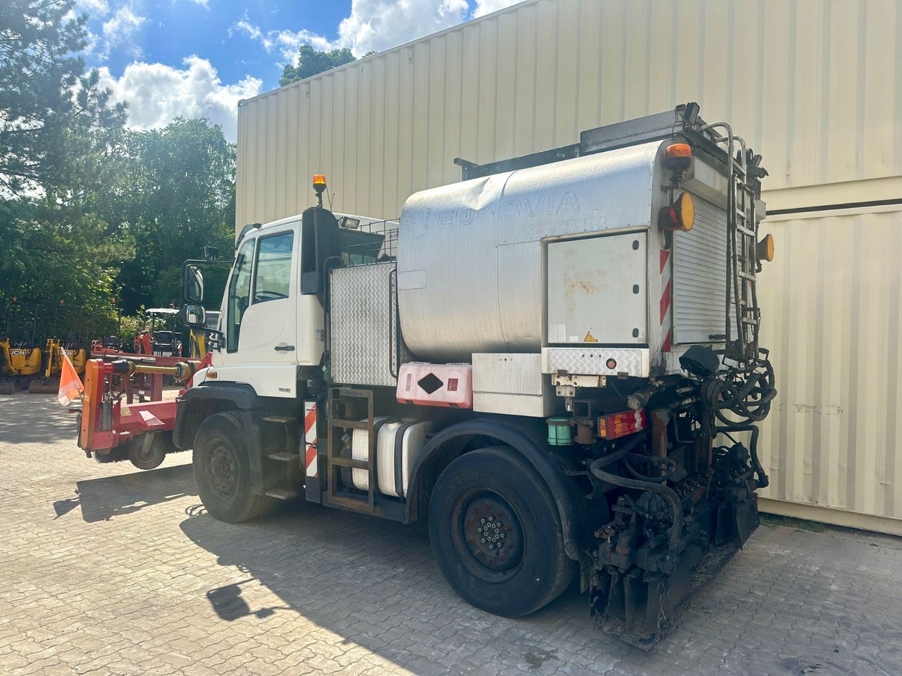 Unimog U400 Schäfer-Technic Bitum/Asphalt / TÜV 02/2026 - Technika pro ukládaní asfaltu: obrázek 3 Unimog U400 Schäfer-Technic Bitum/Asphalt / TÜV 02/2026 - Technika pro ukládaní asfaltu: obrázek 3