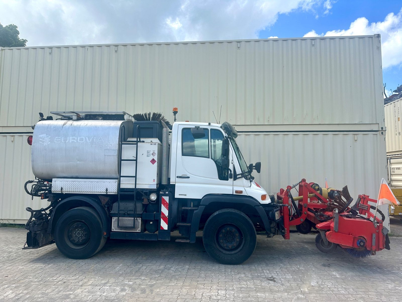 Unimog U400 Schäfer-Technic Bitum/Asphalt / TÜV 02/2026 - Technika pro ukládaní asfaltu: obrázek 5 Unimog U400 Schäfer-Technic Bitum/Asphalt / TÜV 02/2026 - Technika pro ukládaní asfaltu: obrázek 5