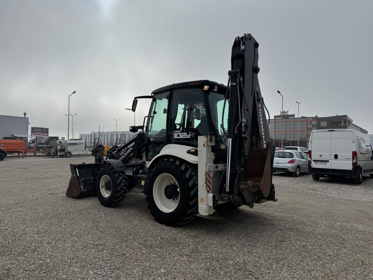 HIDROMEK HMK102B - Rýpadlo-nakladač: obrázek 5 HIDROMEK HMK102B - Rýpadlo-nakladač: obrázek 5