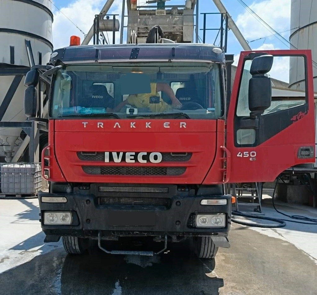 Iveco TRAKKER 450 COIME 35 - Autočerpadlo: obrázek 2 Iveco TRAKKER 450 COIME 35 - Autočerpadlo: obrázek 2