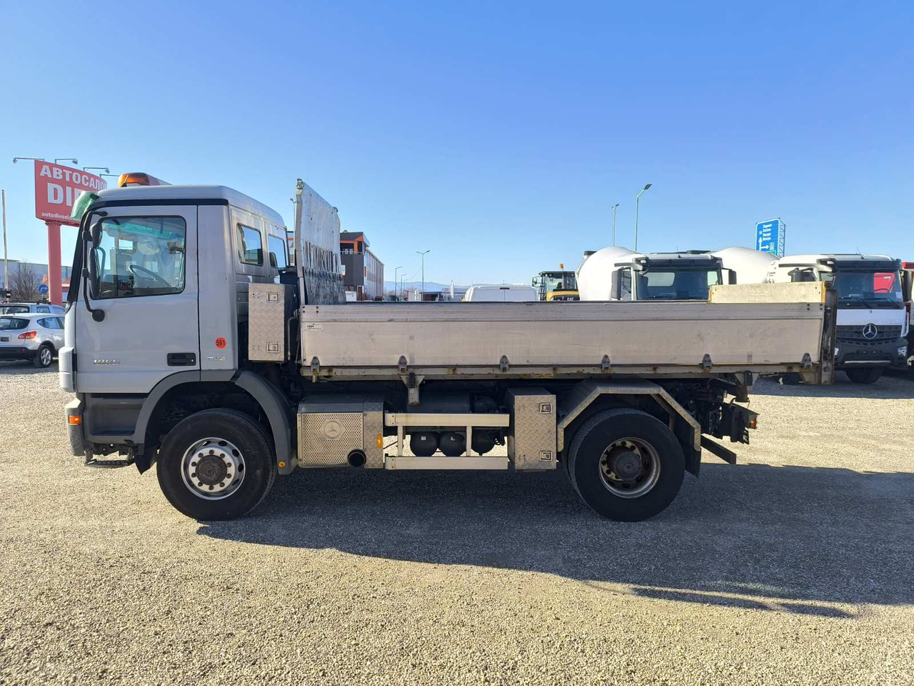 MERCEDES-BENZ Actros 1855 4X4 - Sklápěč: obrázek 4 MERCEDES-BENZ Actros 1855 4X4 - Sklápěč: obrázek 4