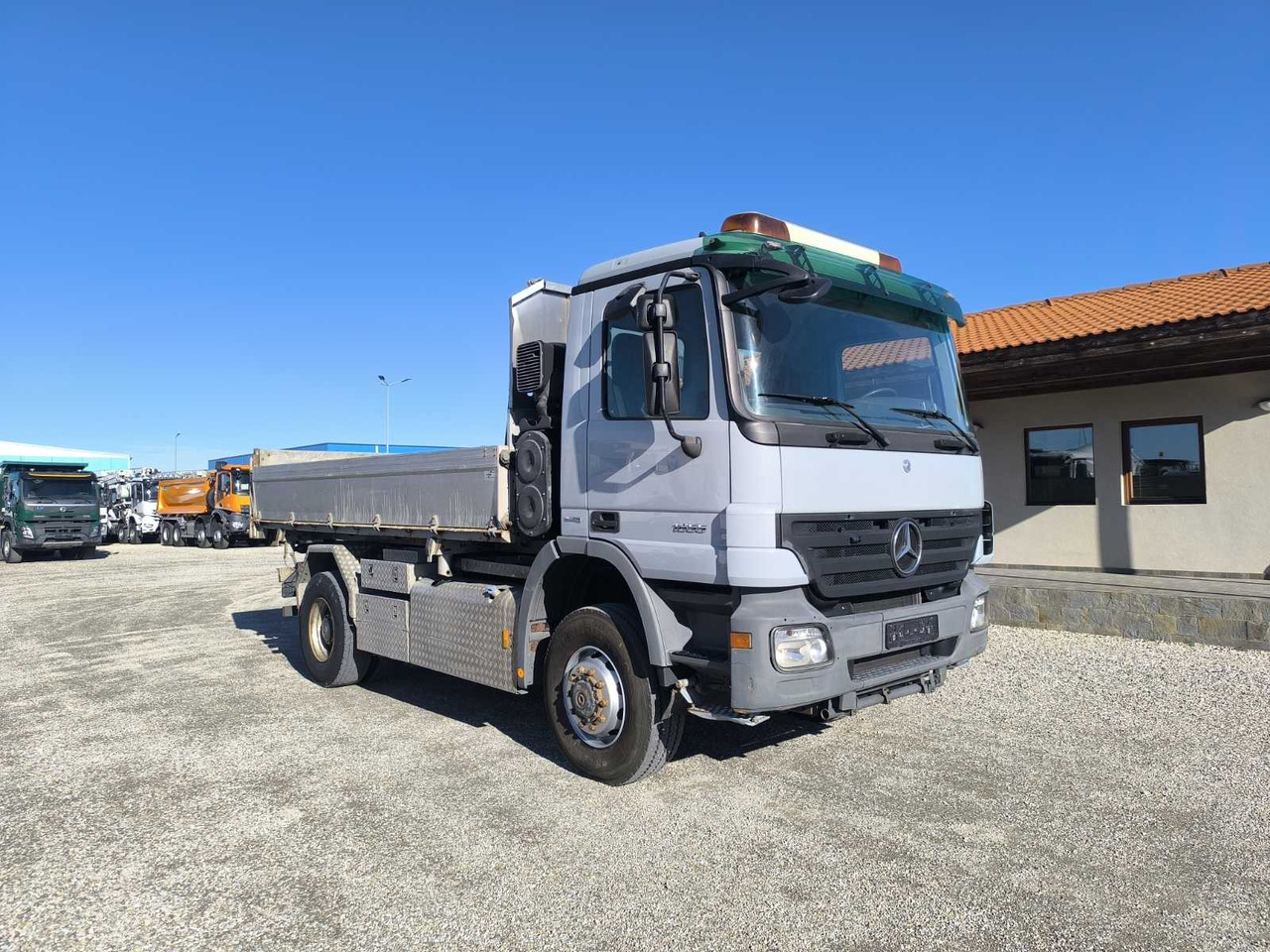 MERCEDES-BENZ Actros 1855 4X4 - Sklápěč: obrázek 1 MERCEDES-BENZ Actros 1855 4X4 - Sklápěč: obrázek 1