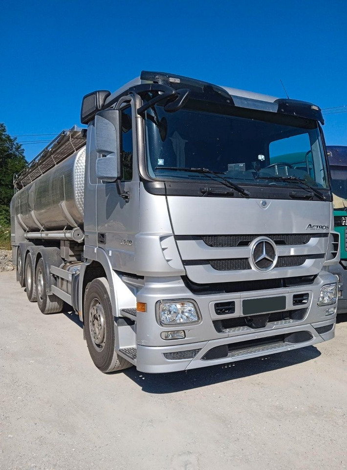 Mercedes-Benz ACTROS 3248 - Cisternové vozidlo: obrázek 1 Mercedes-Benz ACTROS 3248 - Cisternové vozidlo: obrázek 1